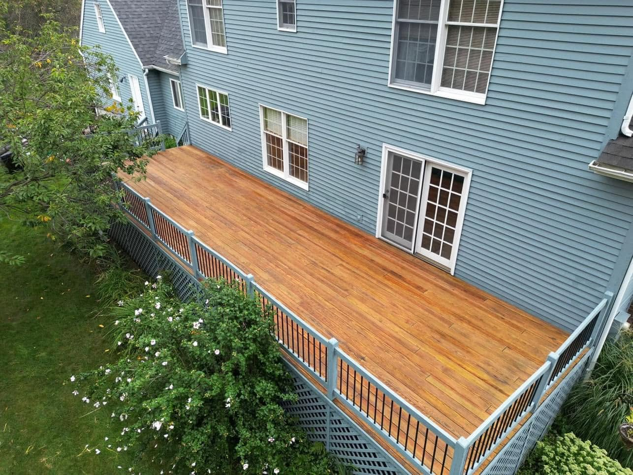 Deck after pressure washing by Anchor Pro Wash